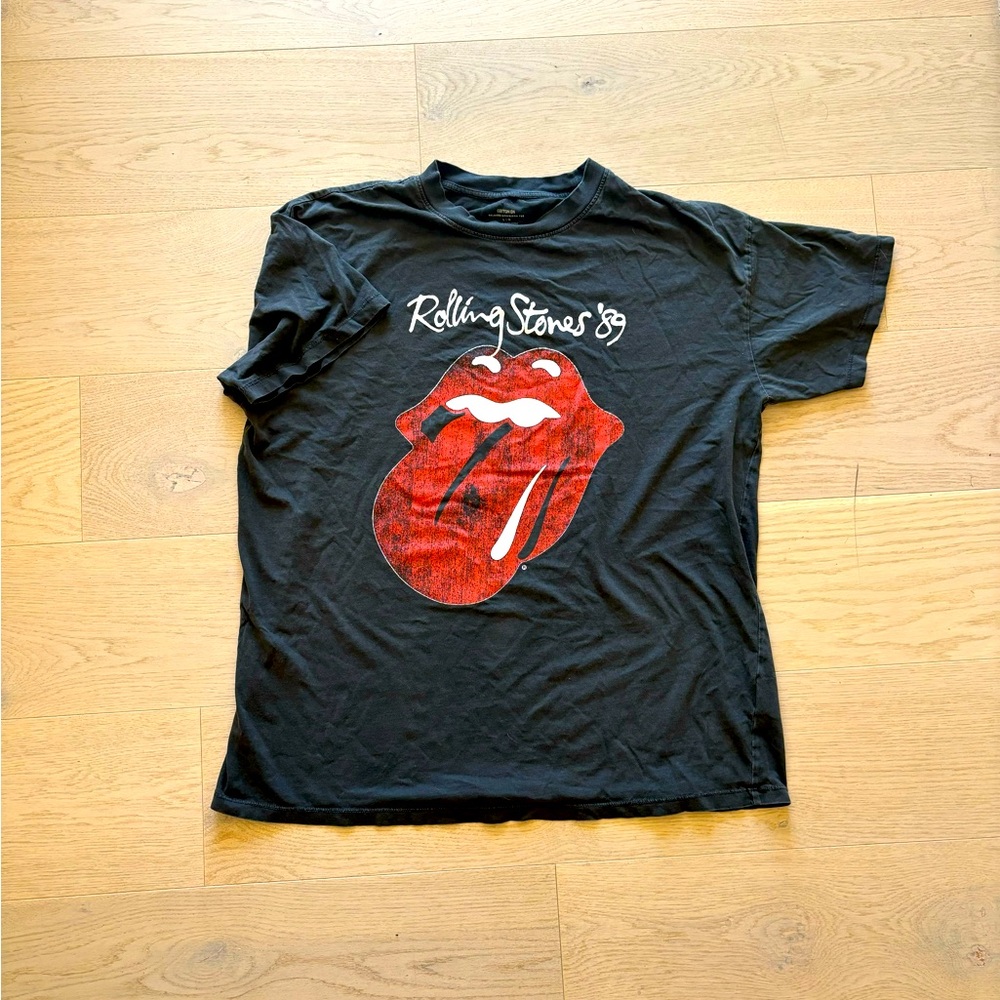 Cotton on Rolling Stones tshirt